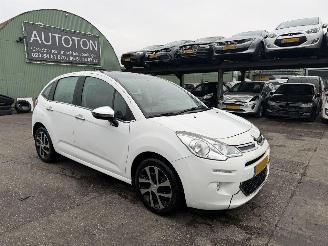 Unfallwagen Citroën C3 1.0 VTI 50KW Pano Clima Led Collection NAP 2013/10