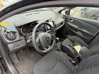 Renault Clio 1.5 DCI 66KW Clima Navi Led Limited picture 8