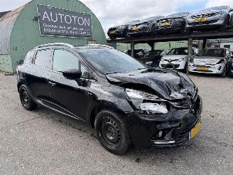 Voiture accidenté Renault Clio 1.5 DCI 66KW Clima Navi Led Limited 2018/8