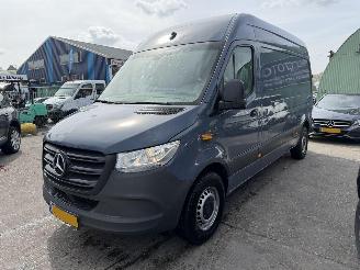 Mercedes eSprinter 55 kWh 85KW L2H2 Clima NAP picture 2