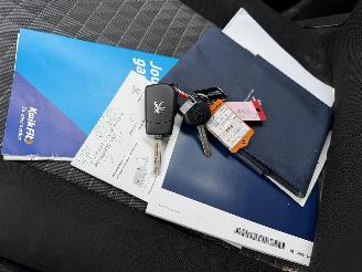 Peugeot 108 1.0 E-VTI 53KW Airco Led Active 5-Drs NAP picture 11