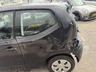 Volkswagen Up! 1.0 44KW Airco picture 11