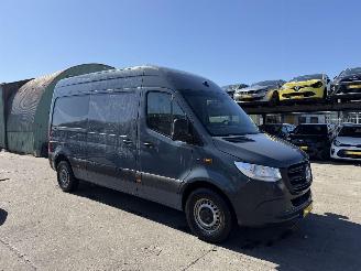 krockskadad bil bedrijf Mercedes eSprinter 55 kWh 85KW L2H2 Clima Camera NAP 2021/7