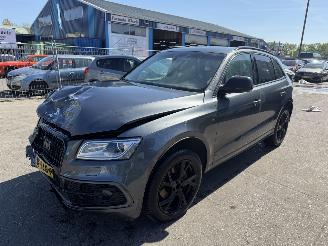 krockskadad bil auto Audi Q5 2.0 TDI 140KW Quattro Pano Clima Navi S-Line 2016/1