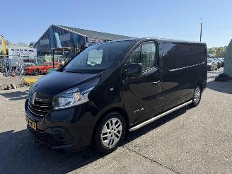 krockskadad bil bedrijf Renault Trafic 1.6 DCI T29 Turbo2 103KW Clima Navi Camera L2H1 NAP 2016/4