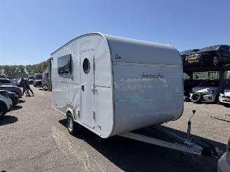 krockskadad bil caravan Hobby  Beachy 420 2023/9