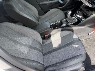 Peugeot 208 1.2 55KW Allure Clima Navi 360 Camera NAP picture 7
