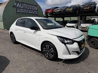 Schadeauto Peugeot 208 1.2 55KW Allure Clima Navi 360 Camera NAP 2022/5