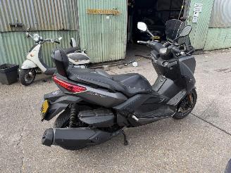 Yamaha XMAX 400 ABS 23KW picture 5