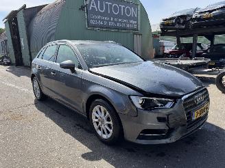 krockskadad bil auto Audi A3 1.4 TFSI G-Tron Autom. Clima Navi Led Sportback 2014/7