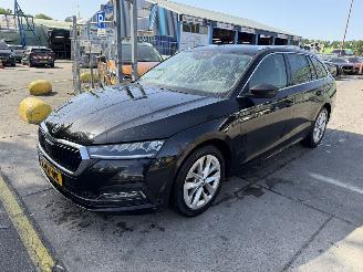 Auto incidentate Skoda Octavia 1.0 e-TSI 81KW DSG Clima Navi Led Business Edition NAP 2021/6
