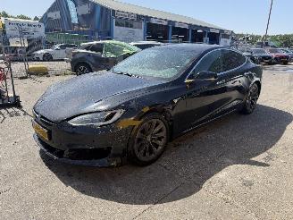 Schadeauto Tesla Model S 75D 245KW Clima Navi Pano 360 Camera NAP 2018/12