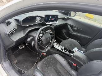 Peugeot e-208 50 kWh 100KW GT Pack Clima Navi Led Xenon Virt. Cockpit NAP picture 19