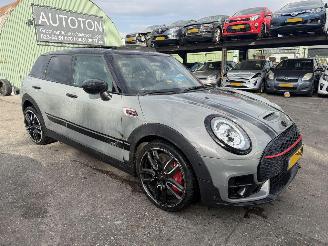 skadebil auto Mini Clubman 2.0 JCW 306PK Autom. ALL4 Pano Clima Navi Led Xenon Chili Led Xenon NAP 2019/9