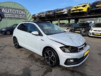 krockskadad bil auto Volkswagen Polo 1.0 TSI 70kW Pano 2019/1