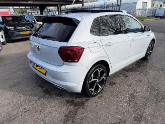 krockskadad bil auto Volkswagen Polo 1.0 TSI 70kW Pano 2019/1