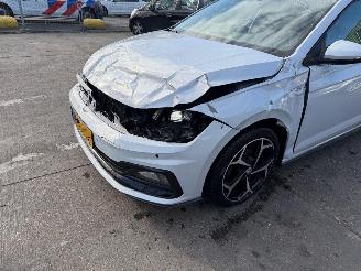 Volkswagen Polo 1.0 TSI 70kW Pano picture 9