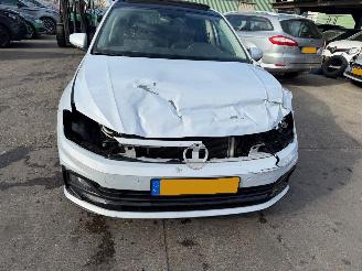 Volkswagen Polo 1.0 TSI 70kW Pano picture 10