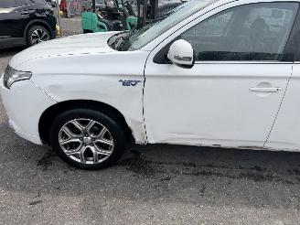 Mitsubishi Outlander 2.0 PHEV Autom. Schuifdak Clima Navi Xenon Instyle picture 16