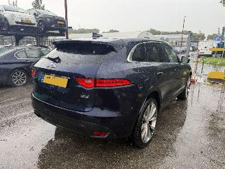 Jaguar F-Pace 2.0D 132KW Autom. AWD Clima Navi Portfolio picture 3