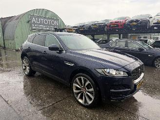 damaged passenger cars Jaguar F-Pace 2.0D 132KW Autom. AWD Clima Navi Portfolio 2017/10