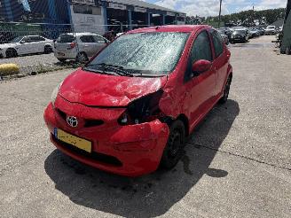 Toyota Aygo 1.0-12V 50KW 5-Deurs NAP picture 4