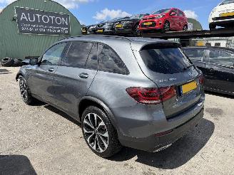 Vaurioauto  passenger cars Mercedes GLC 300e 4Matic Autom Pano Premium Sfeerverlichting Led Camera 2020/10