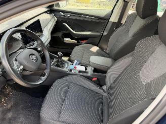 Skoda Octavia 1.0 TSI 81KW Clima Navi Led Virt. Dash Keyless Business Edition NAP picture 6