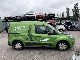 krockskadad bil bedrijf Ford Transit Connect 1.5 Ecoblue 74KW Clima Navi Camera L1 NAP 2019/8