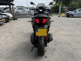 Piaggio MP3 300 HPE Sport 19kW picture 4