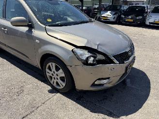 Kia Cee d 1.4 CVVT 66KW Clima X-Executive NAP picture 14