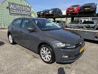 Voiture accidenté Volkswagen Polo 1.0 TSI 70KW Highline Clima Navi Led Keyless 5-Drs NAP 2018/1