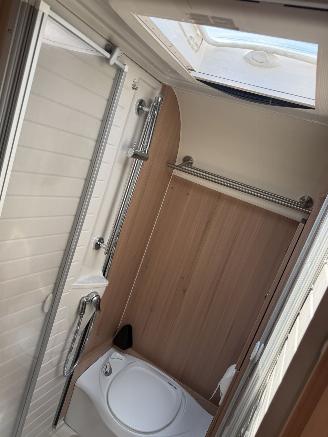 Burstner  510TS Belcanto Mover Vast Bed WC Douche Rondzit picture 15