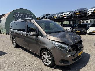 Unfallwagen Mercedes V-klasse 250D 140KW Lang 4-Matic Autom. Avantgarde Edition 2x Elek Deur 360View 2016/5