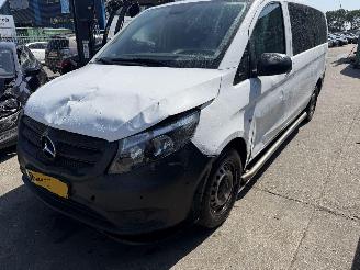 Mercedes Vito 116CDI 120KW 8-Pers  Automaat Tourer Lang Airco Pro NAP picture 2