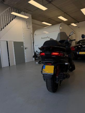 Piaggio MP3 500 HPE 33KW Sport picture 3