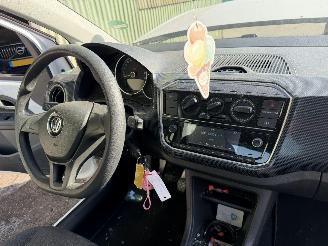 Volkswagen Up! 1.0 44KW Airco Move Up 5-Deurs NAP picture 8
