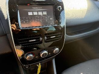 Renault Clio 0.9 TCE 66KW Clima Navi Led 5-Drs Night & Day picture 10