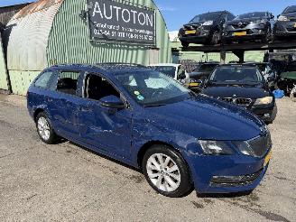 škoda osobní automobily Skoda Octavia 1.6 TDI 85KW DSG Clima Navi Camera Greentech Ambition Business NAP 2018/1