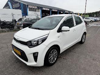 Unfallwagen Kia Picanto 1.0 DPI 49KW Airco Camera DynamicLine 5-Drs NAP 2023/6