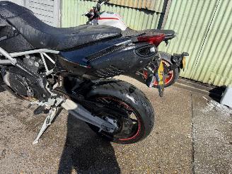 Aprilia Dorsoduro 1200 SMV ABS 96KW Sport picture 9