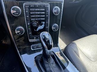 Volvo V-60 2.4 D6 AWD PHEV 158KW Clima Navi Schuifdak Camera Led Xenon picture 12