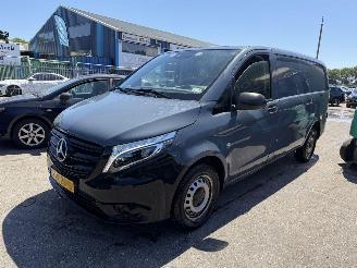 damaged passenger cars Mercedes Vito 110 CDI 75KW Lang Airco Functional Camera Led 2021/10