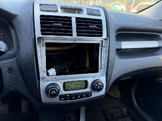 Kia Sportage 2.0 CVVT 104KW Clima Executive picture 10