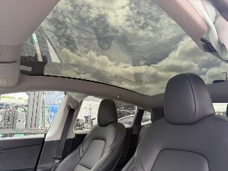 Tesla Model Y 75 kWh Long Range 258KW RWD Pano Clima Navi NAP picture 8