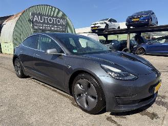 Coche accidentado Tesla Model 3 75 kWh Long Range AWD 258KW Clima Navi Pano 360 Camera NAP 2019/11