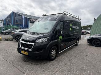 krockskadad bil bedrijf Peugeot Boxer 2.0 Bluehdi 120KW Clima Navi L4H2 Premium 2x Schuifdeur NAP 2019/2