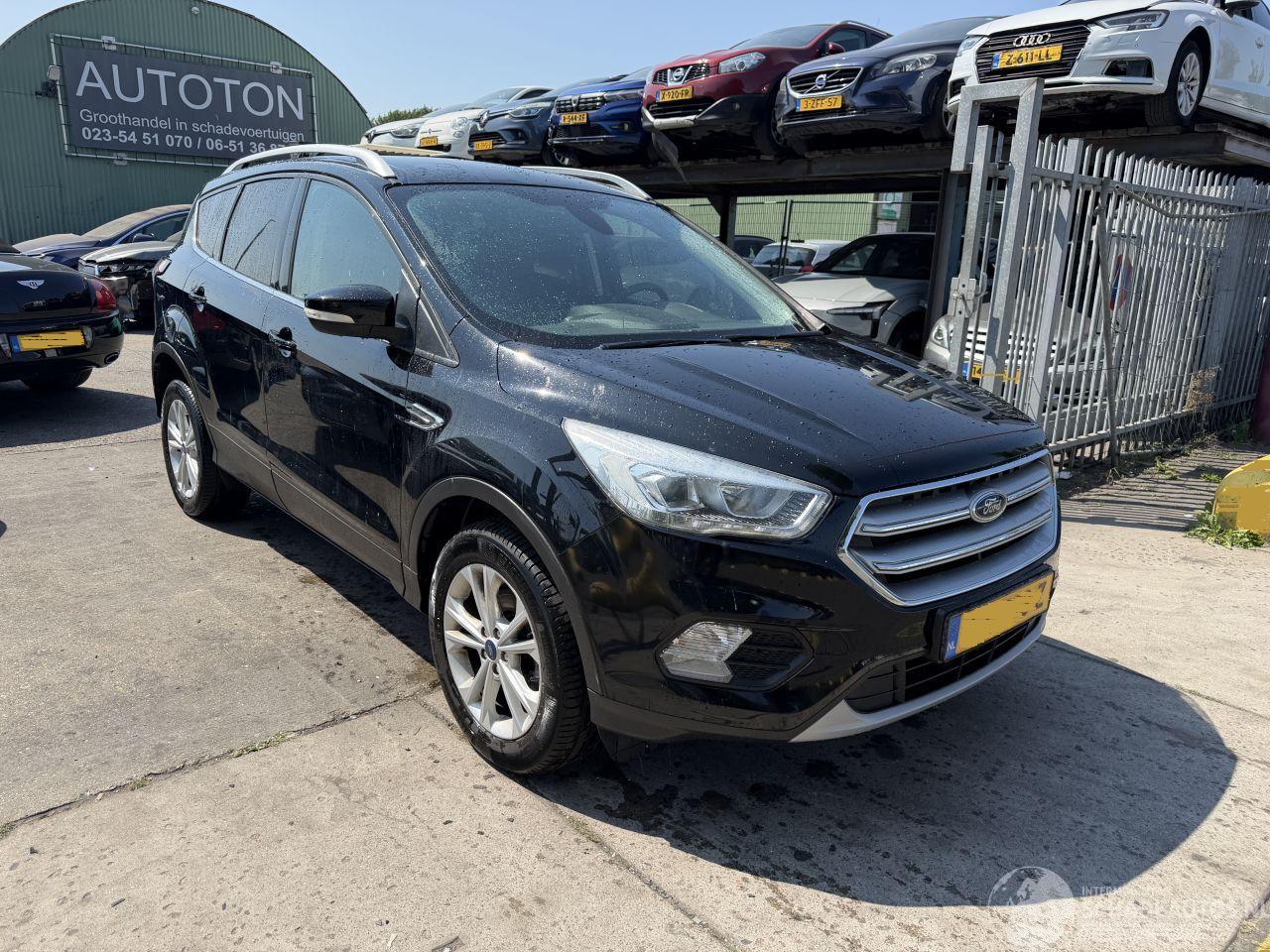 Ford Kuga 1.5 Ecoboost 88KW Clima Navi Titanium NAP