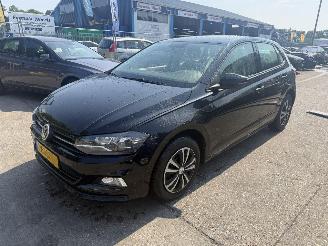 Schadeauto Volkswagen Polo 1.0 TSI 70KW Airco Navi Camera Comfortline 5-Drs NAP 2019/8