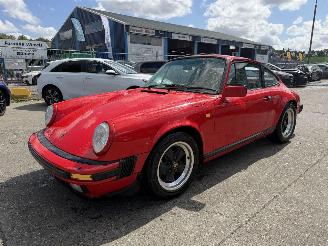 Damaged car Porsche 911 3.2 170KW Coupe 1986/6